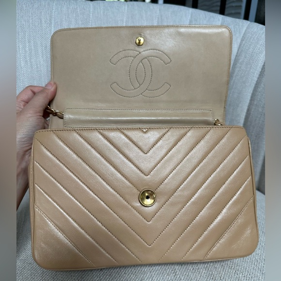 π― CHANEL Beige Coco Mark Diagonal Chain Lambskin Leather Shoulder Bag w/ auth - Picture 5 of 14